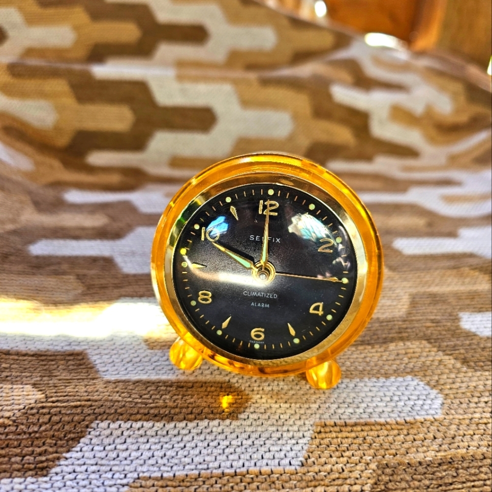 Vintage Selfix Made In Germany Lucite Clock